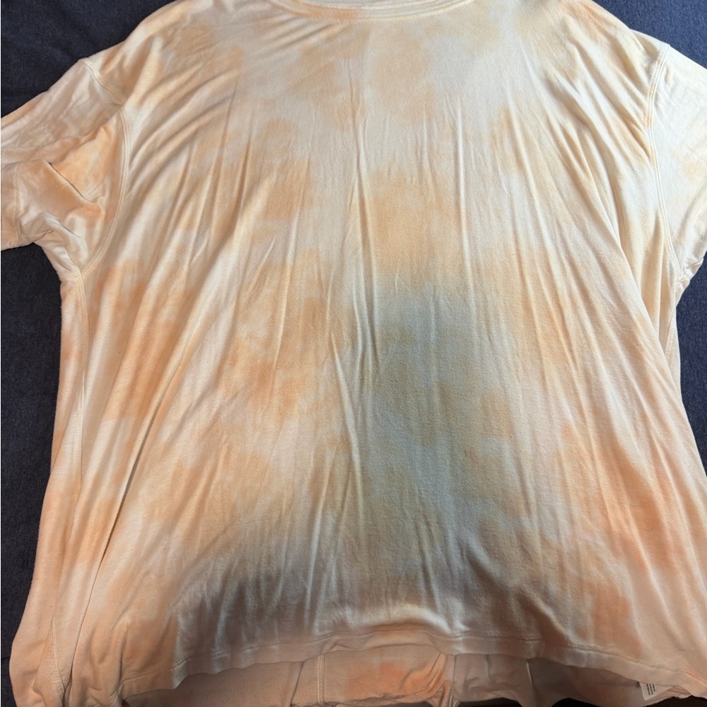 American Eagle Outfitters Peach Tie-Dye Tee